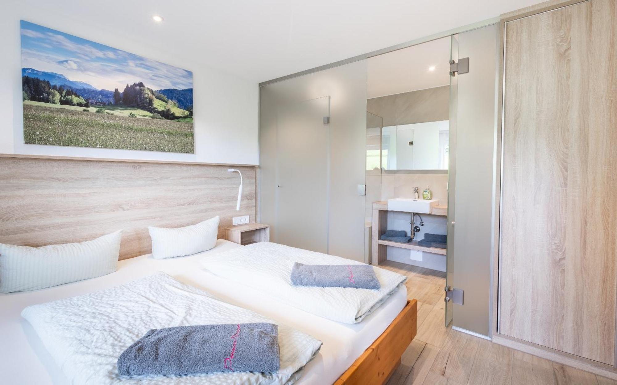 Ferienwohnungen Appartements Bergwald Scheidegg Pokoj fotografie