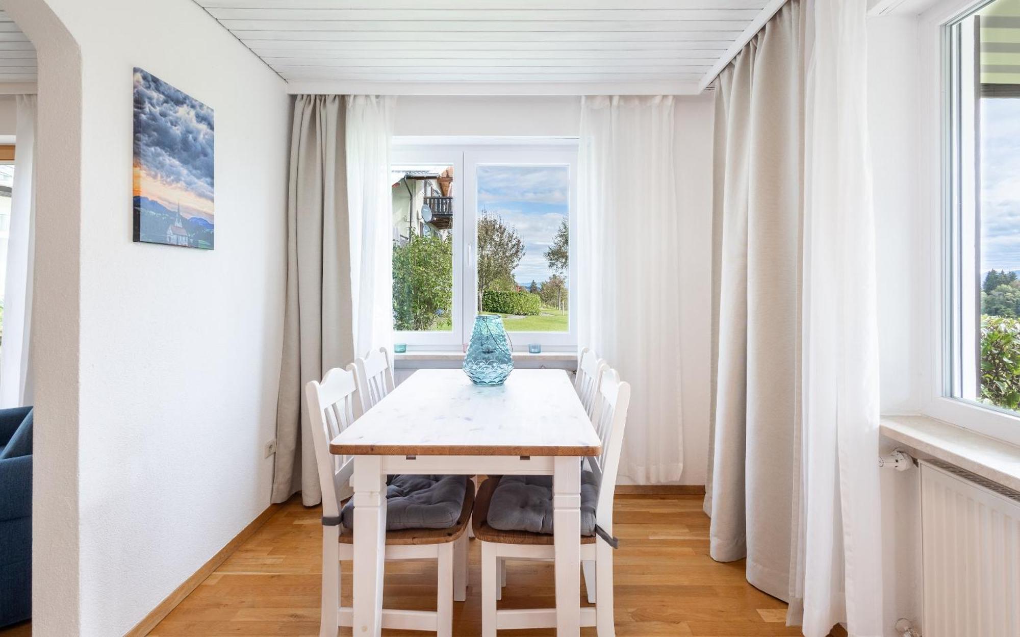 Ferienwohnungen Appartements Bergwald Scheidegg Pokoj fotografie